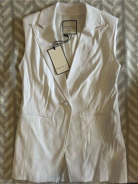 bagatelle White Sleeveless Notch-Lapel Blazer Vest with Tag